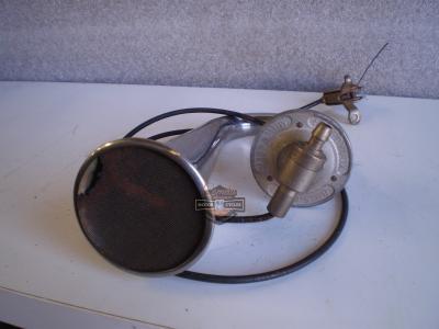 BOCINA HORN  MARET SPEEDYVOX  ACCIONADA POR EL VACIO DE EL MOTOR DE LA MOTOCICLETA AÑOS 1925 A 1935 