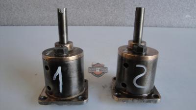 BOMBAS DE ACEITE  / OIL PUMP /   DESCONOCIDA  POSIBLEMENTE MOTO INGLESA  BSA / VELOCETTE /  OTRAS 