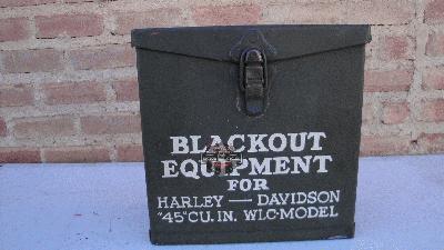 CAJA BLACKOUT EQUIPMENT FOR HARLEY DAVIDSON 45 CU.IN.  WLC MODEL ORIGINAL NUEVA DE LA EPOCA 