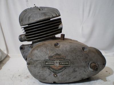 MOTOR DERBI 74cc  CABEZA DE HORMIGA  AÑOS 1954 / 1955 / 1956 