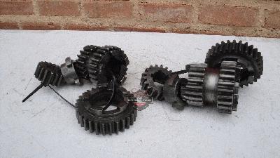 CAJA DE CAMBIOS SET  ENGRANAJES   ROYAL ENFIELD MODELO J / G  500cc / 350cc  AÑOS 1935 / 1936 / 1937 / 1938 / 1939 