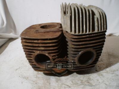 CILINDROS Y CULATAS DE MOTOR HISPANO VILLIERS  BICILINDRICO 2 TIEMPOS 250cc ROVENA 250 SPORT . 