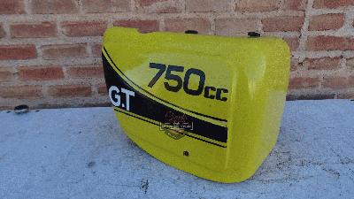 TAPA LATERAL  DERECHA MV AGUSTA 750 GT AÑOS 1967 A 1973 