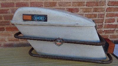 MALETA FIBRA PORTAEQUIPAJES SHOEI CON SOPORTE Y PILOTO TRASERO  MOTOCICLETAS AÑOS 1970 A 1980 