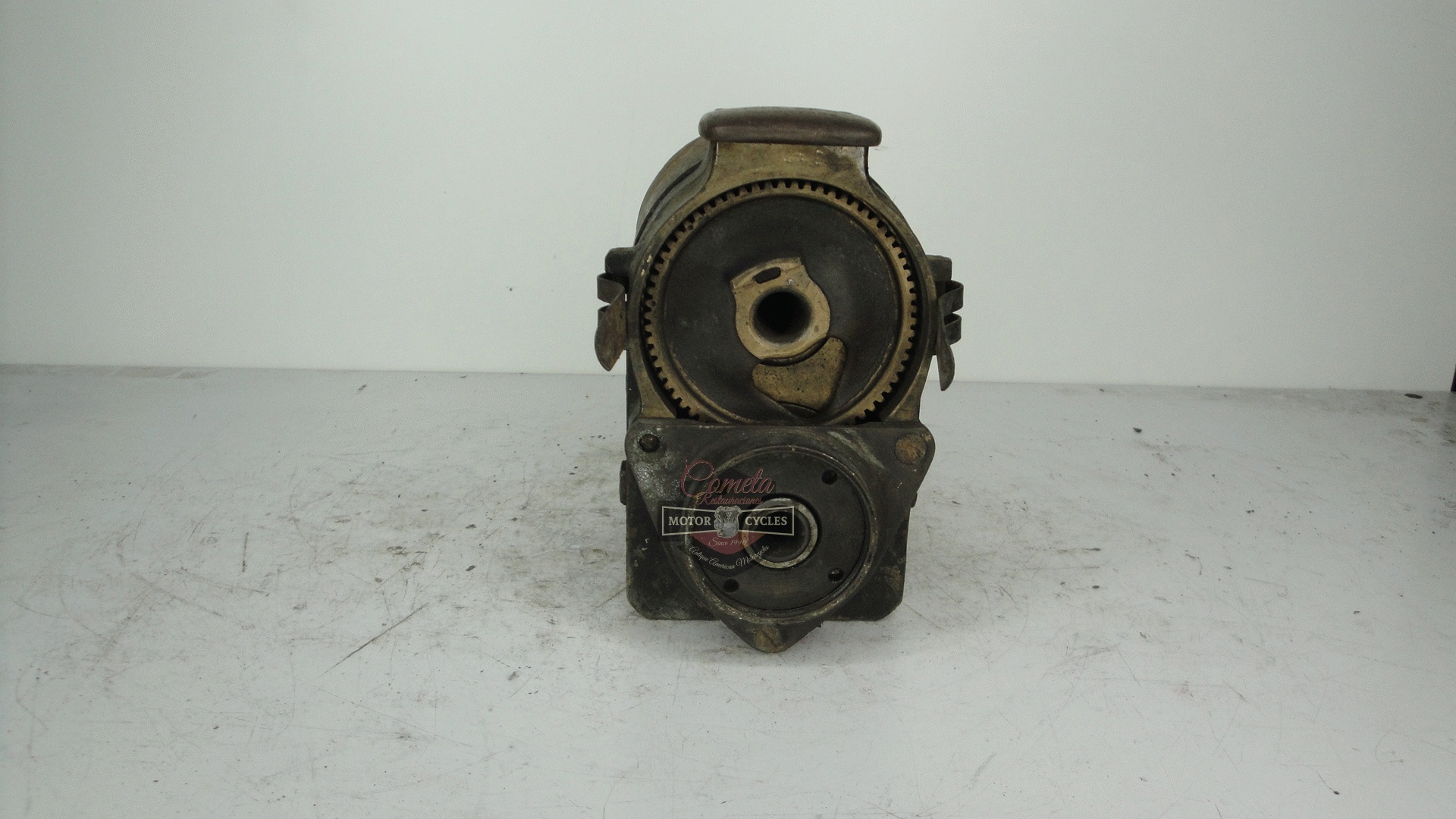 MAGNETO BOSCH TYPE ZF4 COCHE / CAMION / TRACTOR / AÑOS 1920 / 1930 / 1940 